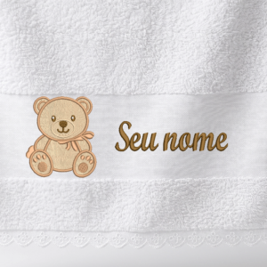 Matriz de bordado ursinho com laço aplicado em toalha infantil personalizada